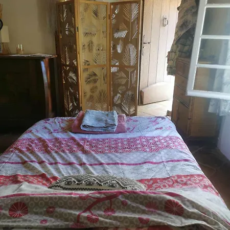 Проживание в семье Campagne Йер